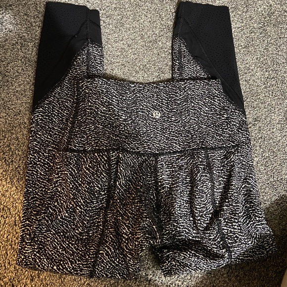 Lululemon leggings - Picture 2 of 3